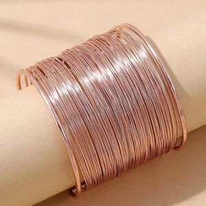 🎄Metal Wire Cuff Bracelet 